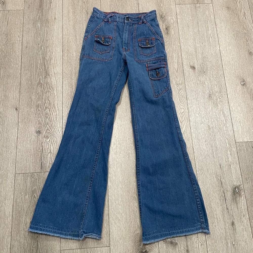 Vintage 70s Braxton Bell Bottom Bush Pants – Size 26x30
